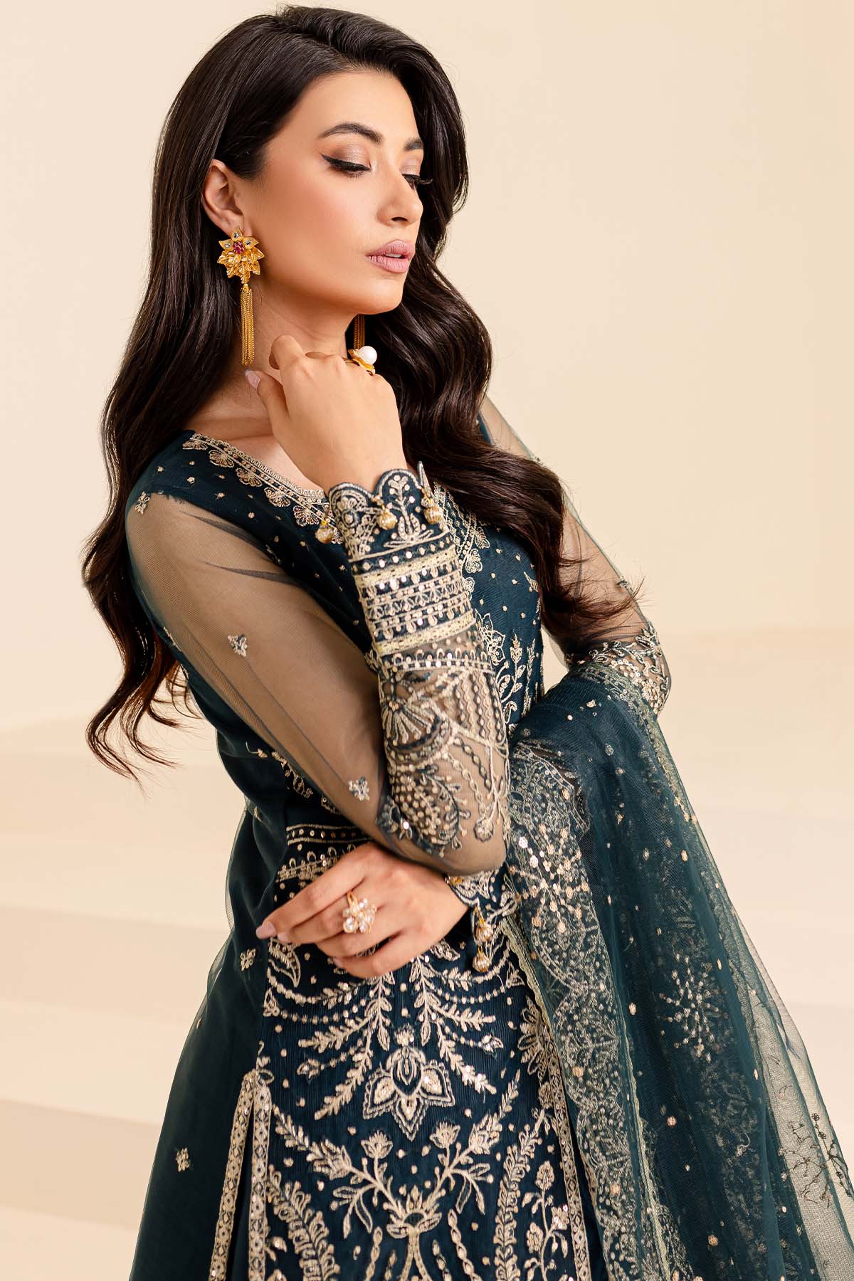 Farasha Petal Dream Style — Mairaz Three-Piece Suit