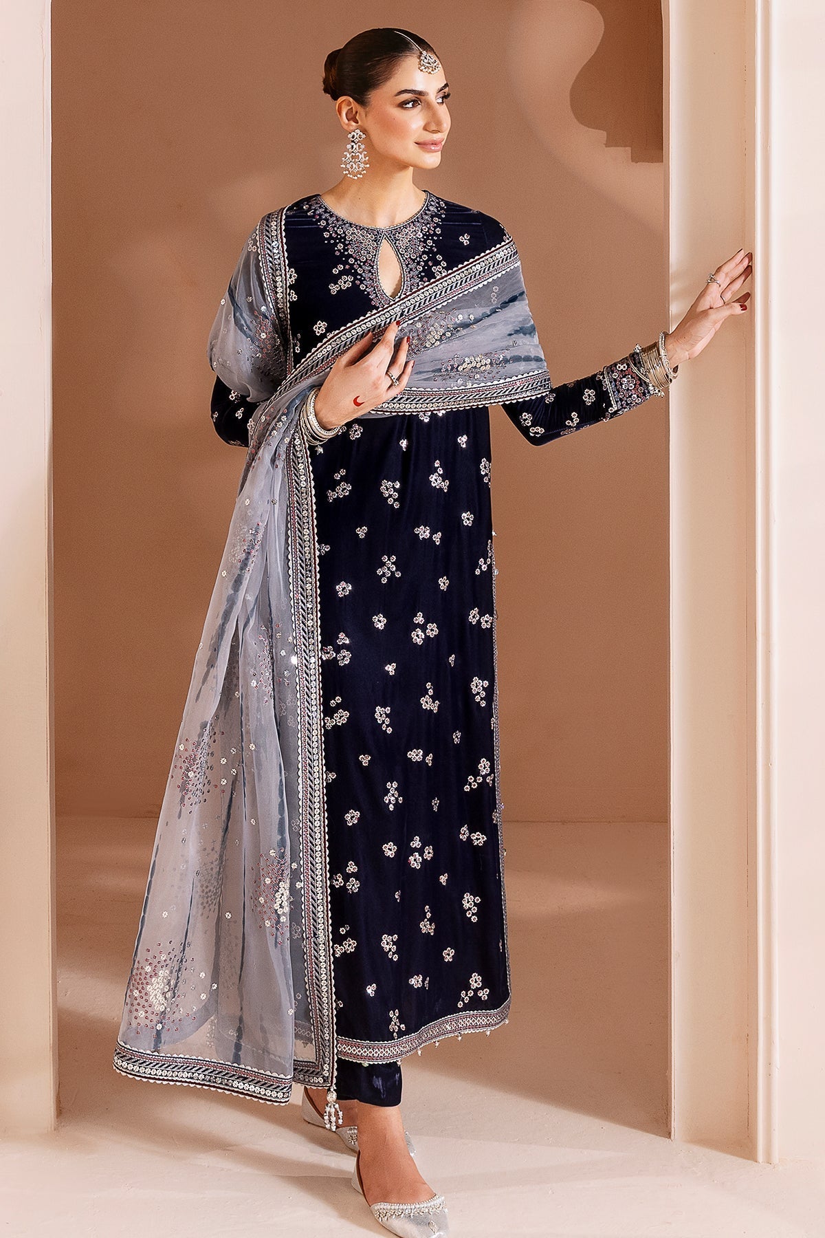 Jazmin CVF D-03 Style — Mairaz Three-Piece Suit