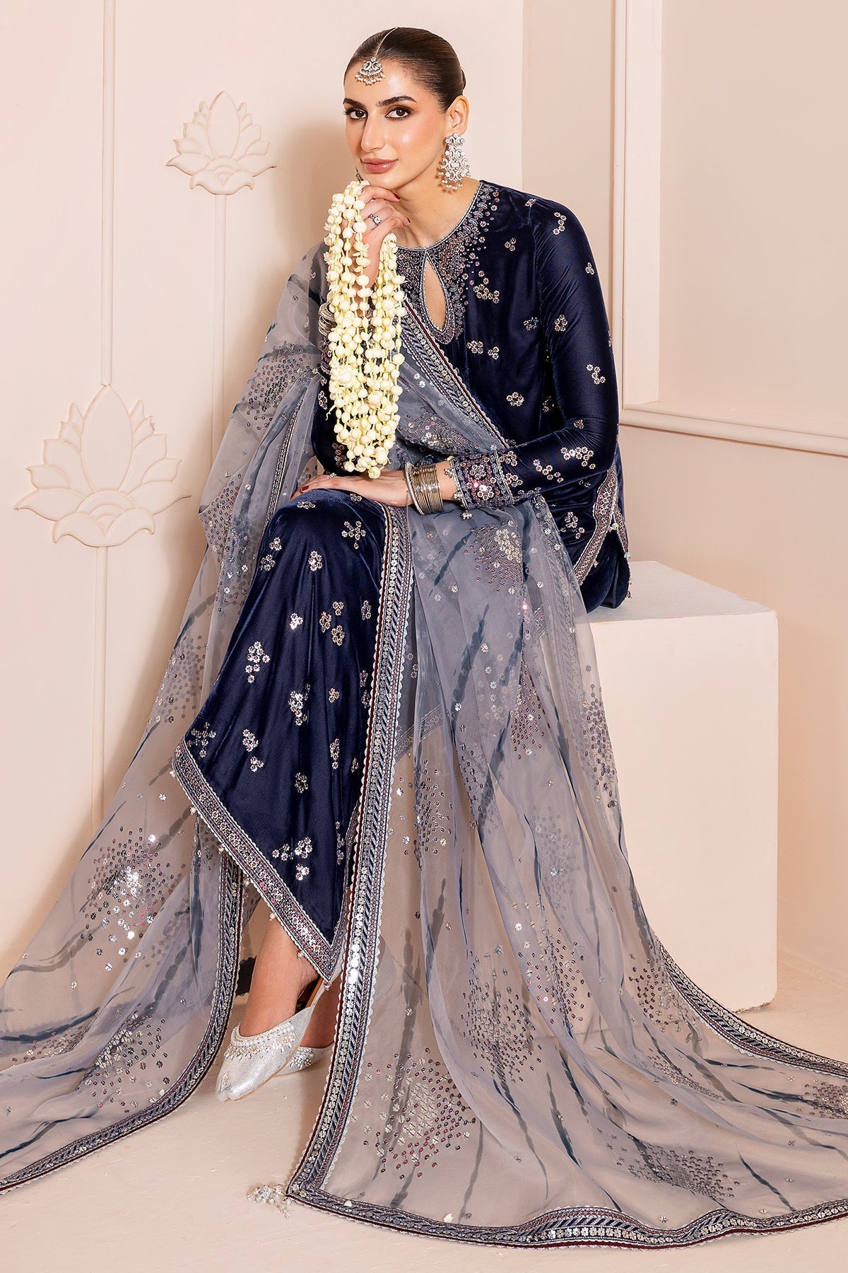Jazmin CVF D-03 Style — Mairaz Three-Piece Suit