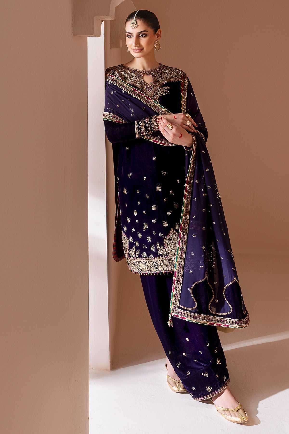 Jazmin CVF D-08 Style — Mairaz Three-Piece Suit