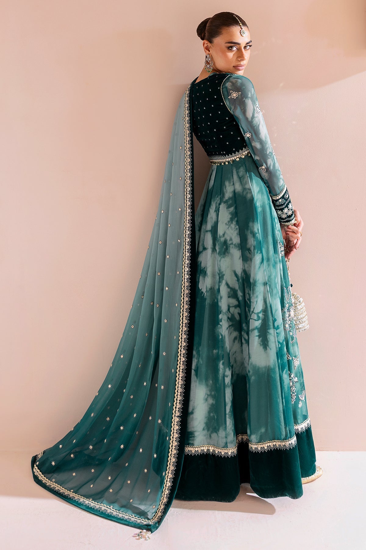 Jazmin CVF D-06 Style — Mairaz Three-Piece Suit