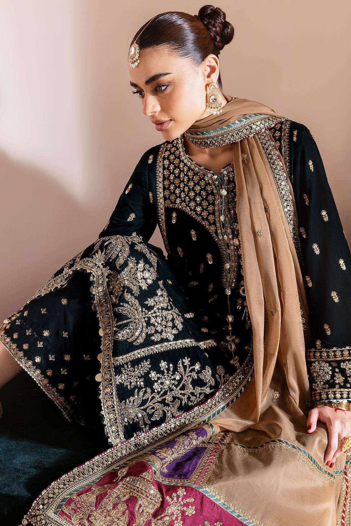 Jazmin CVF D-01 Style — Mairaz Three-Piece Suit