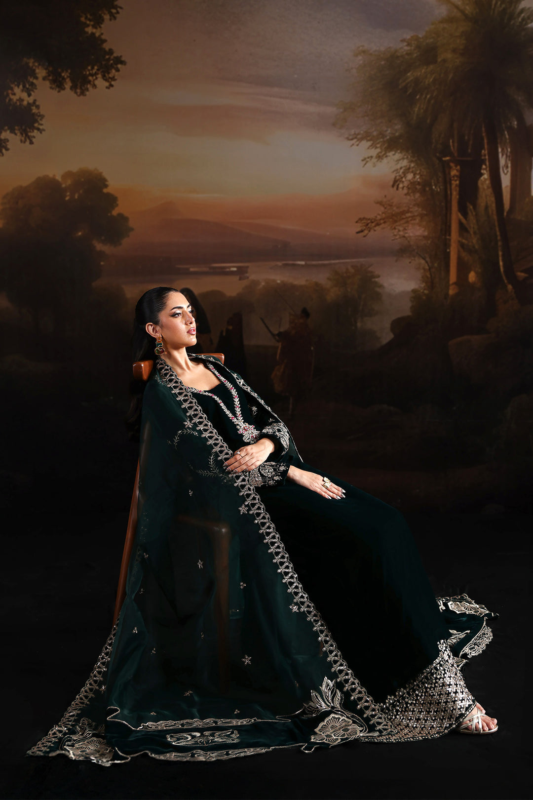 Alizeh AF-VLT-2210-Vinni Style — Mairaz Three-Piece Suit