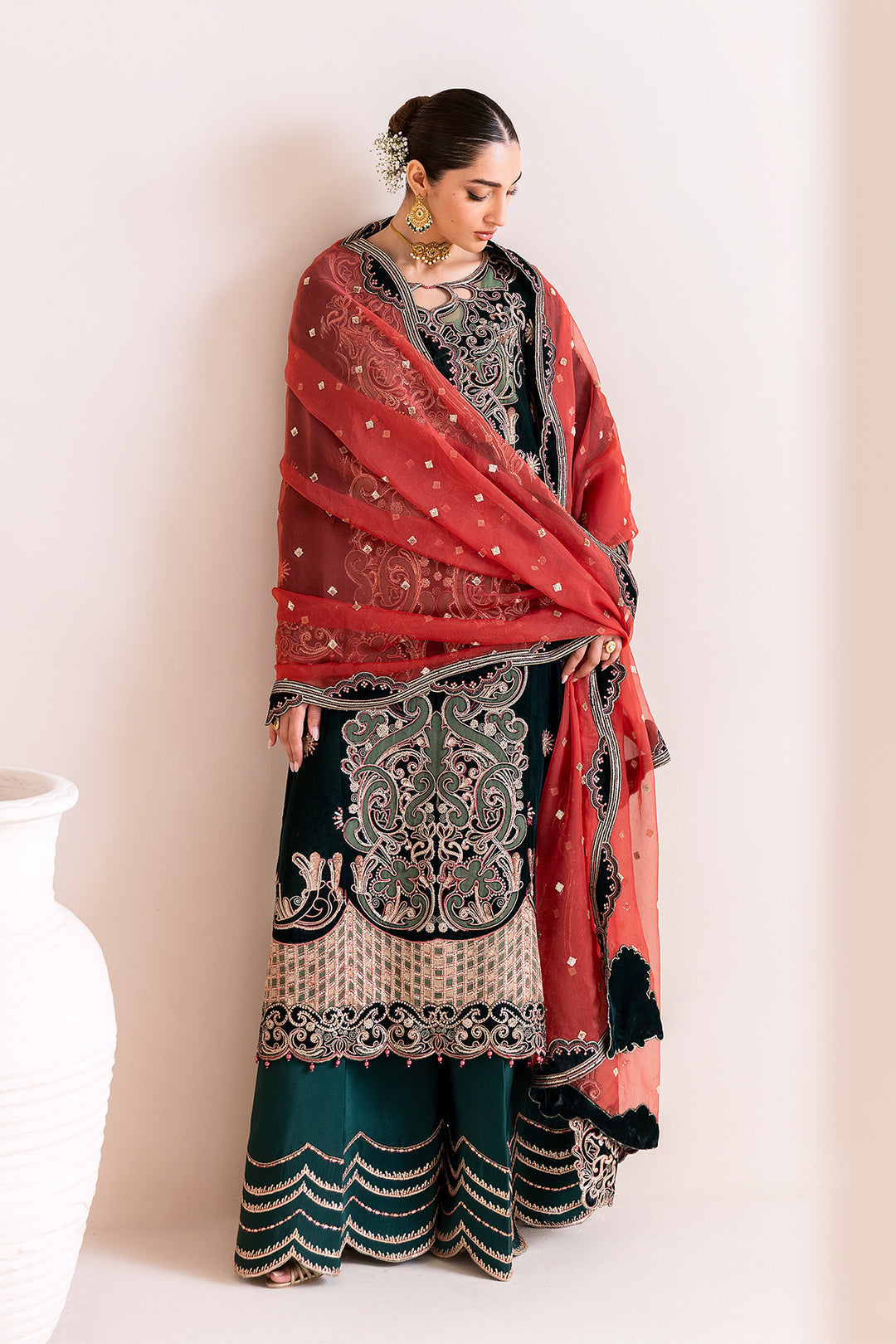 Alizeh Kiswa Style — Mairaz Three-Piece Suit