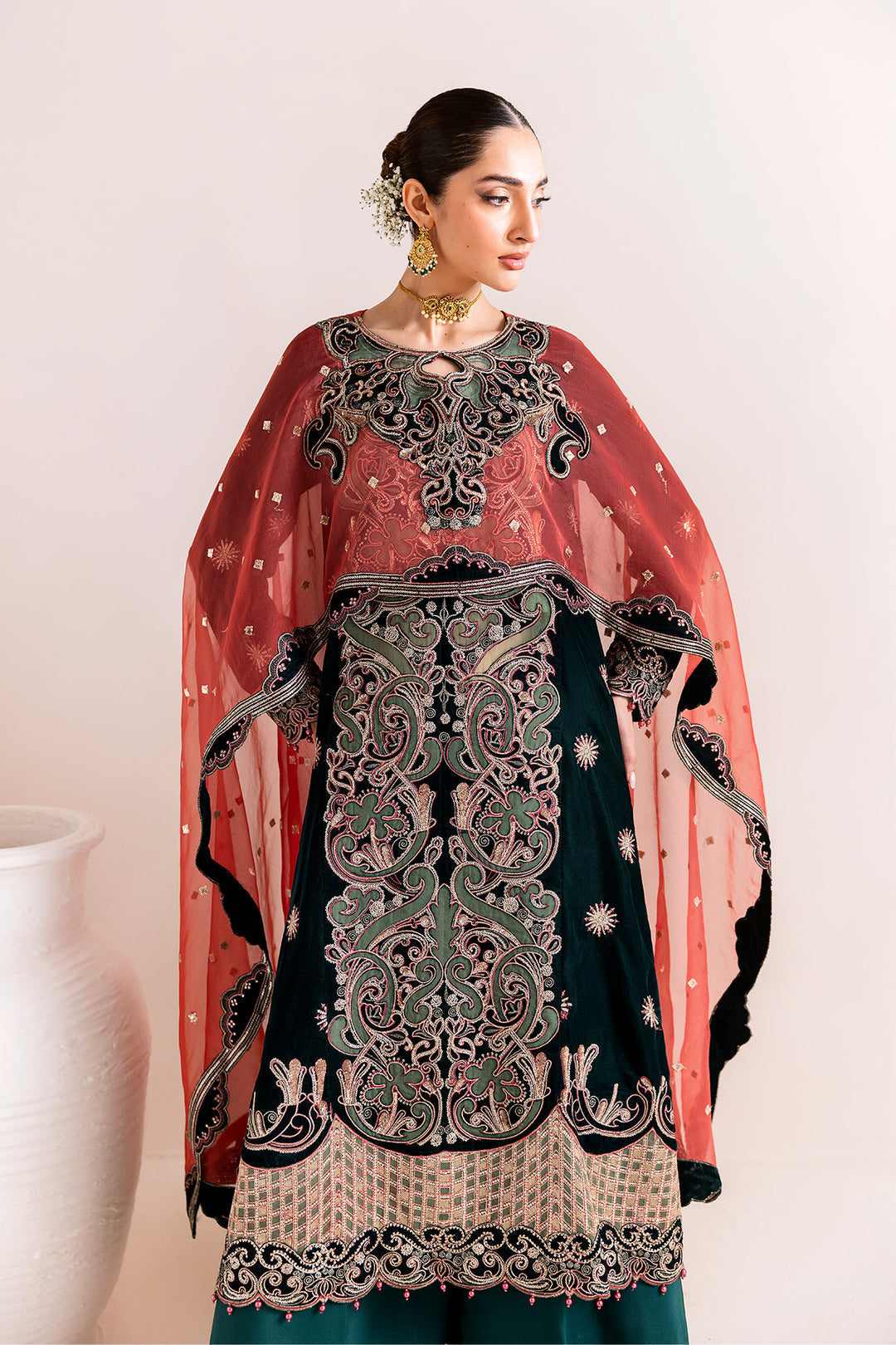 Alizeh Kiswa Style — Mairaz Three-Piece Suit