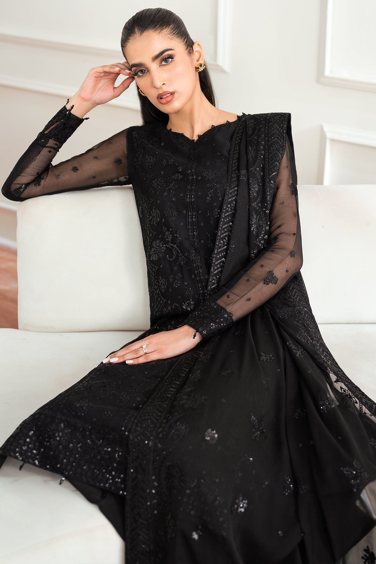 Farasha Dark Whisper Style — Mairaz Three-Piece Suit