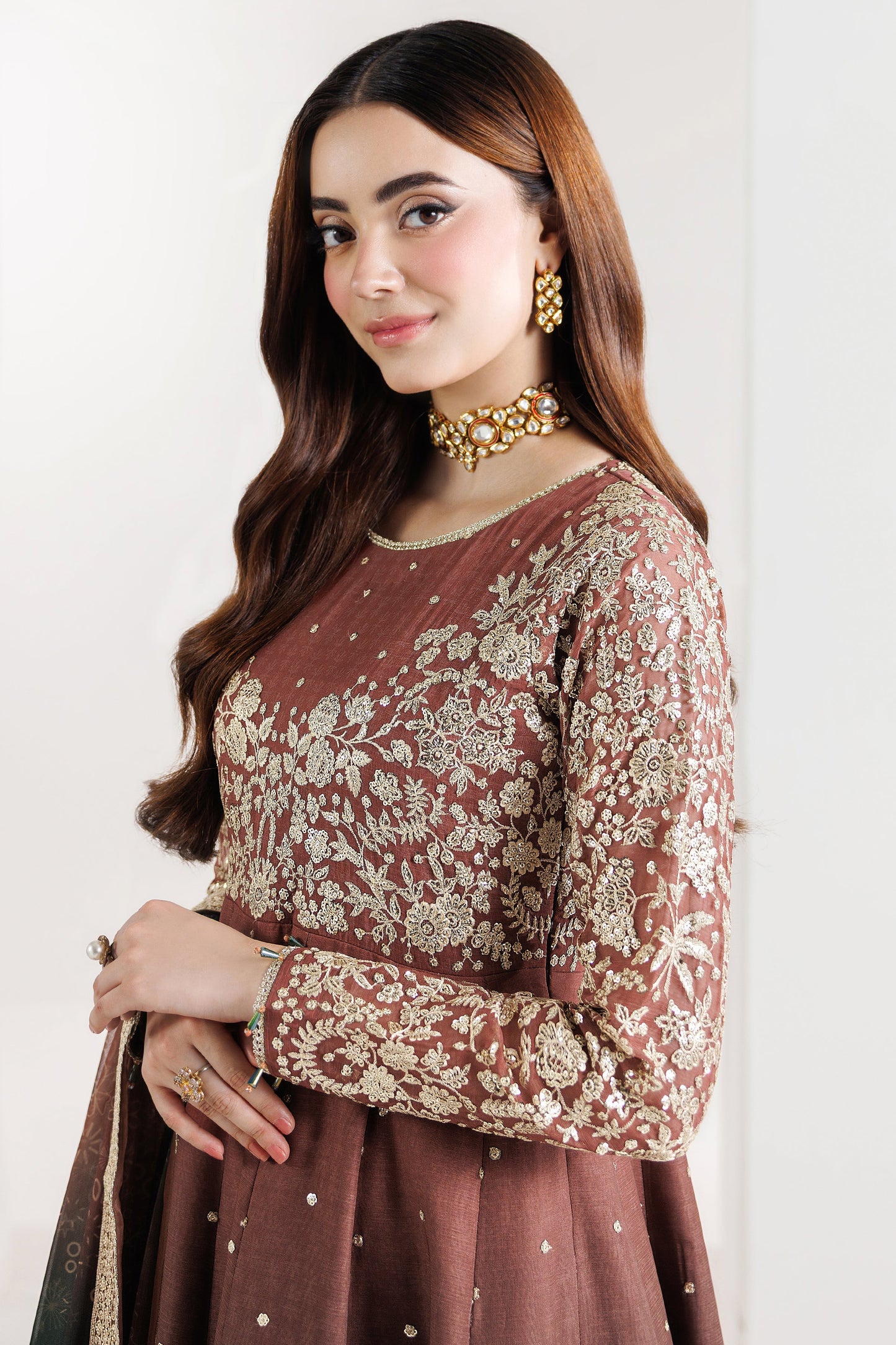 Farasha Rustic Glow Style — Mairaz Three-Piece Suit