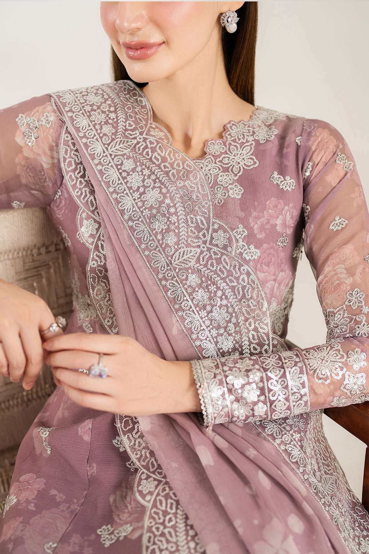 Farasha Rosy Spark Style — Mairaz Three-Piece Suit