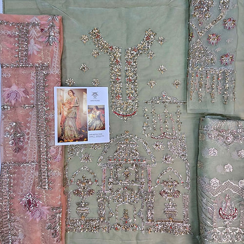 Mohsin Naveed Ranjha Zamrud style — Mairaz green gharara set reference, view 4 of 11