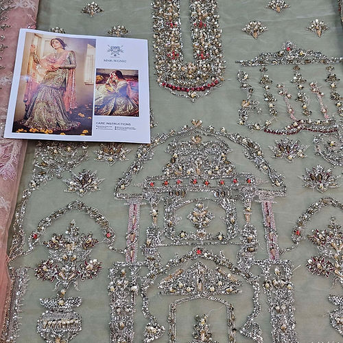 Mohsin Naveed Ranjha Zamrud style — Mairaz green gharara set reference, view 7 of 11