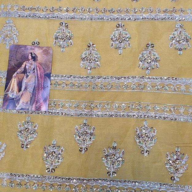 Sobia Nazir Nayab Style — Mairaz Three-Piece Suit