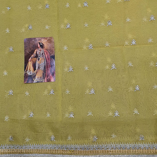 Sobia Nazir Nayab Style — Mairaz Three-Piece Suit