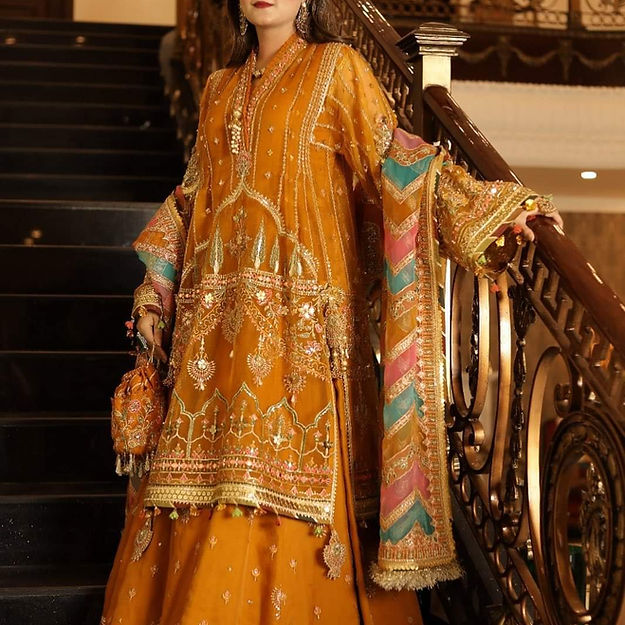 MNR Henna Style — Mairaz Three-Piece Suit
