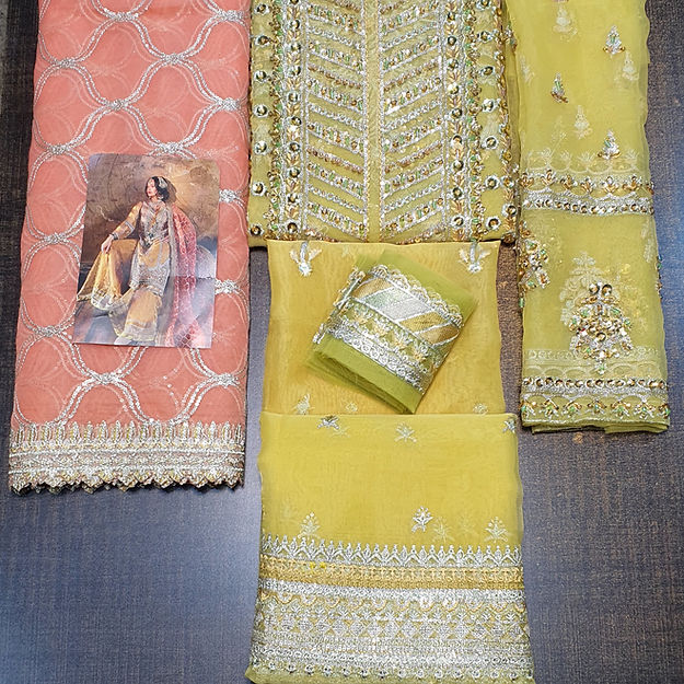 Sobia Nazir Nayab Style — Mairaz Three-Piece Suit
