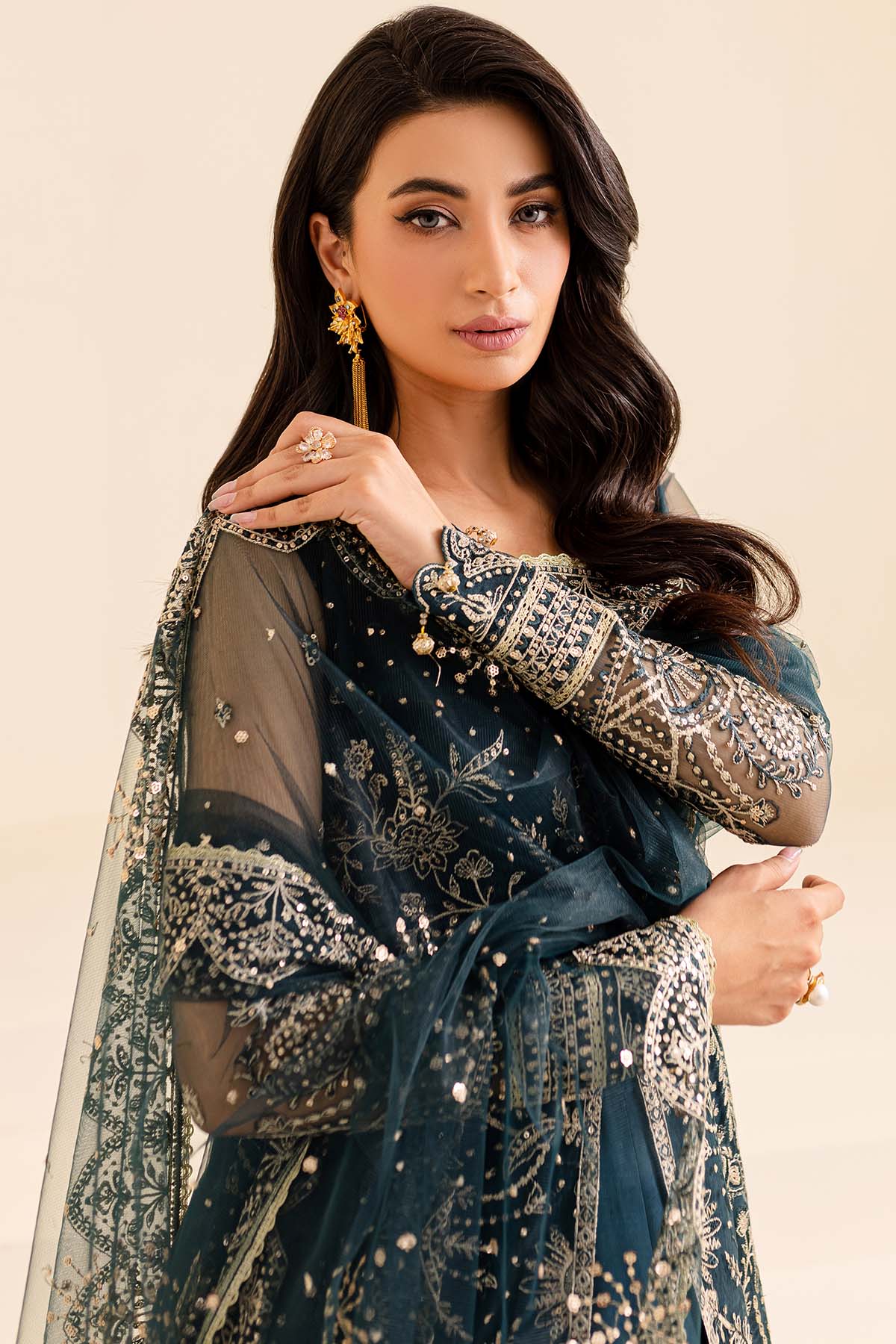 Farasha Petal Dream Style — Mairaz Three-Piece Suit