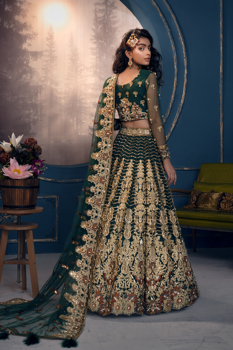 Akbar Aslam Cygnus U-1404 Style — Mairaz Lehenga