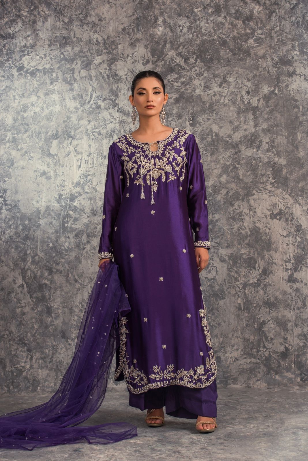 Sehrish Nadeem – Amira Style — Mairaz reproduction, product view 1 of 3