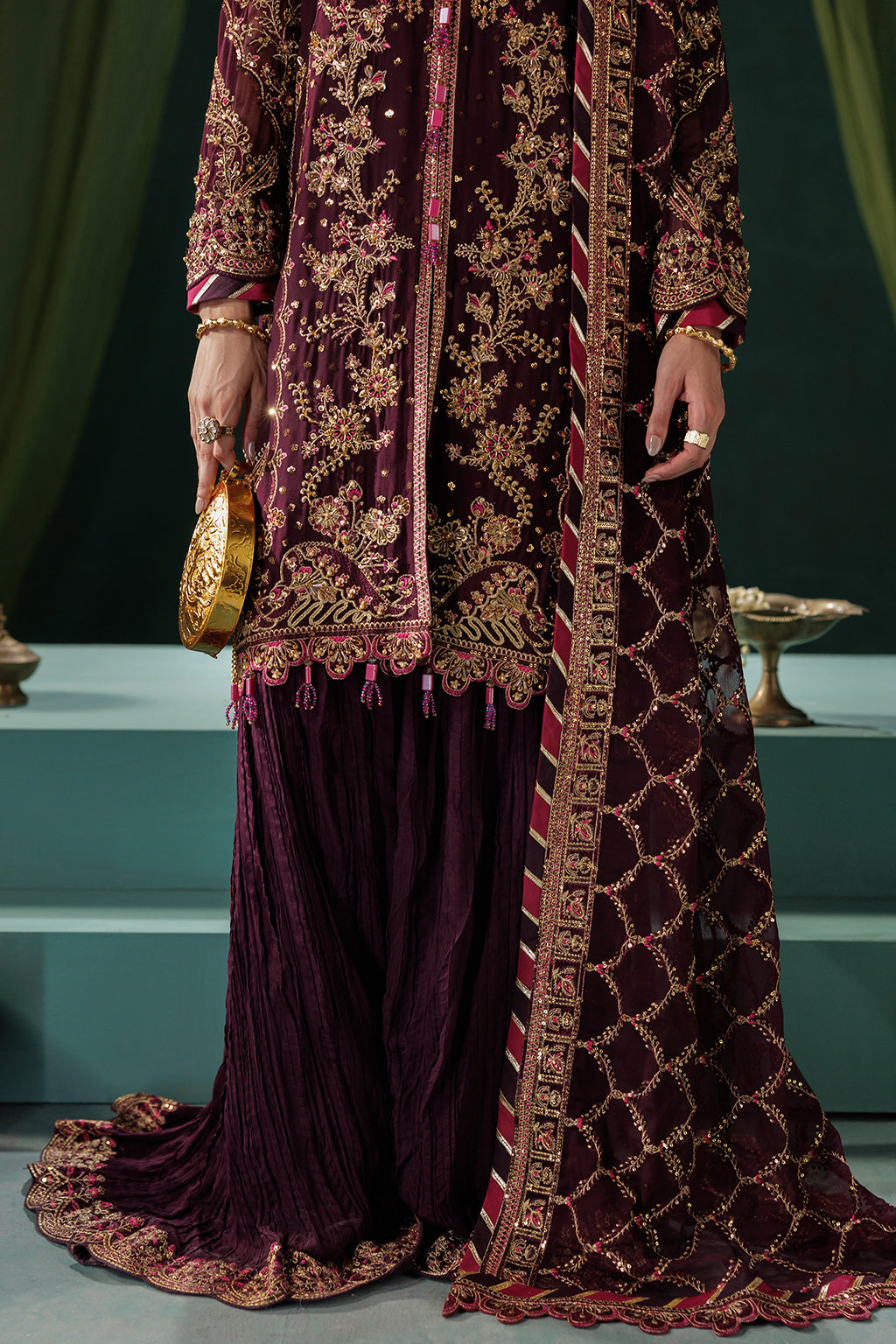 Saad Shaikh D-06 Style — Mairaz Gharara