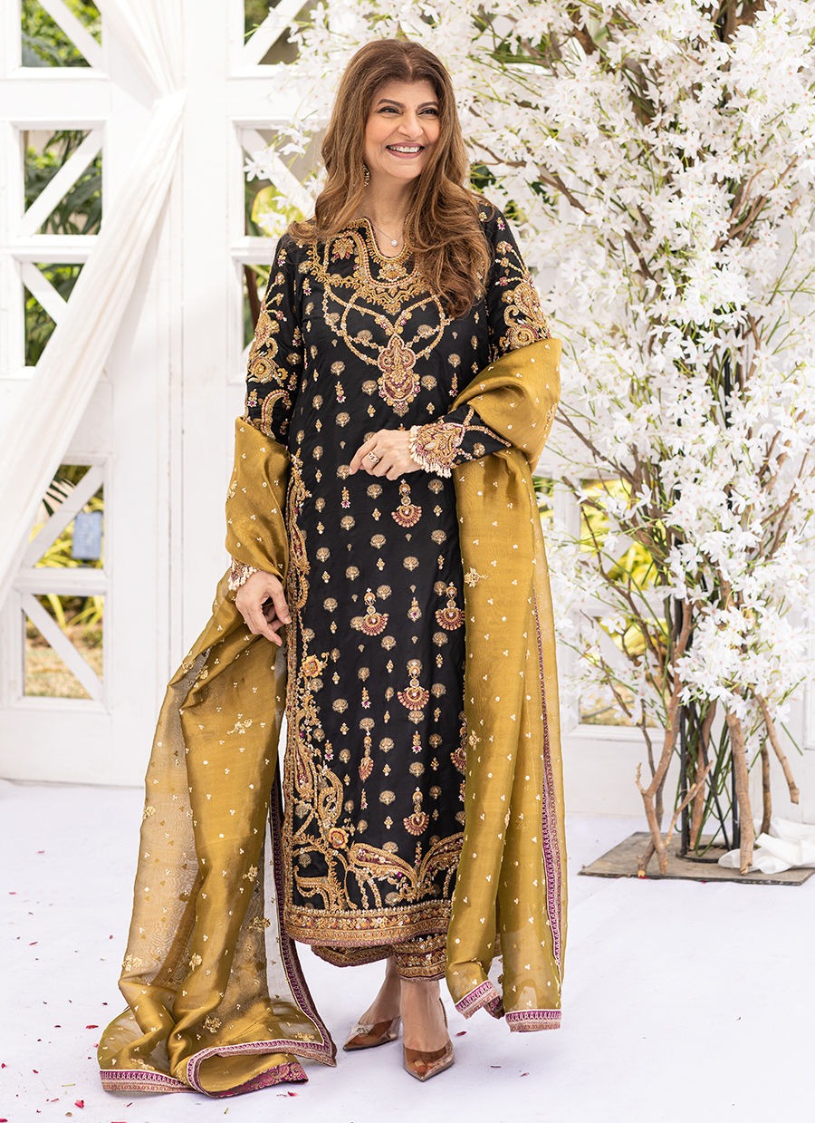 Farah Talib Aziz – Bita Black Style