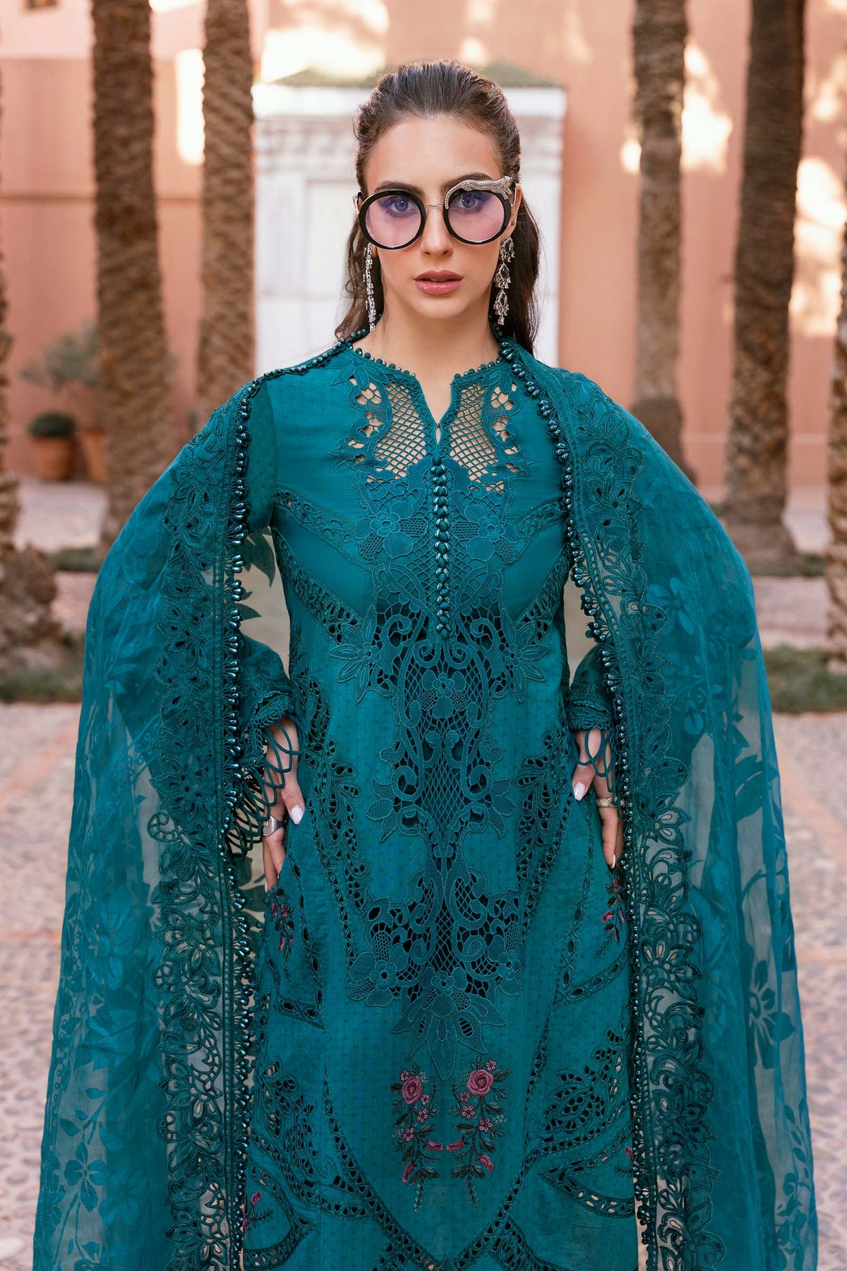 Maria B – D-2513-B Style
