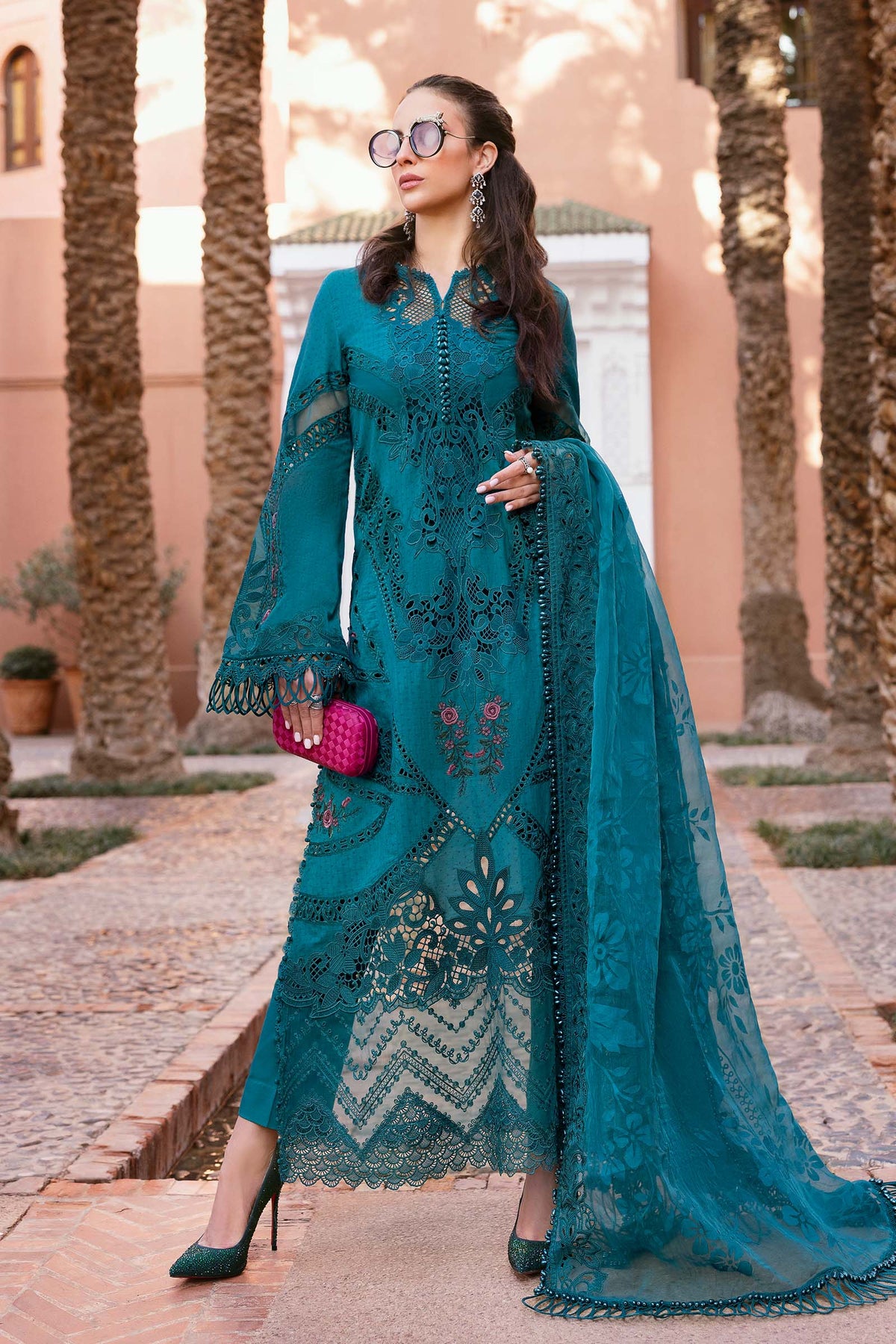 Maria B – D-2513-B Style