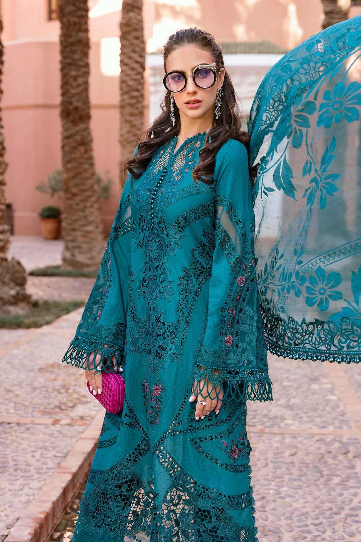 Maria B – D-2513-B Style