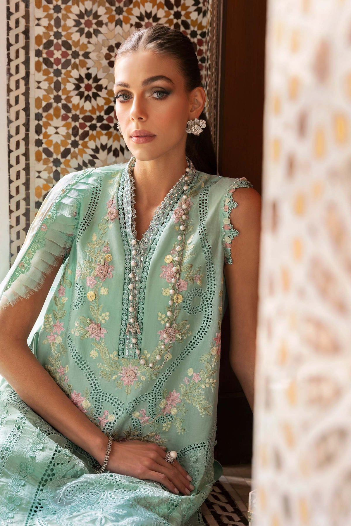 Maria B – D-2514-A Style