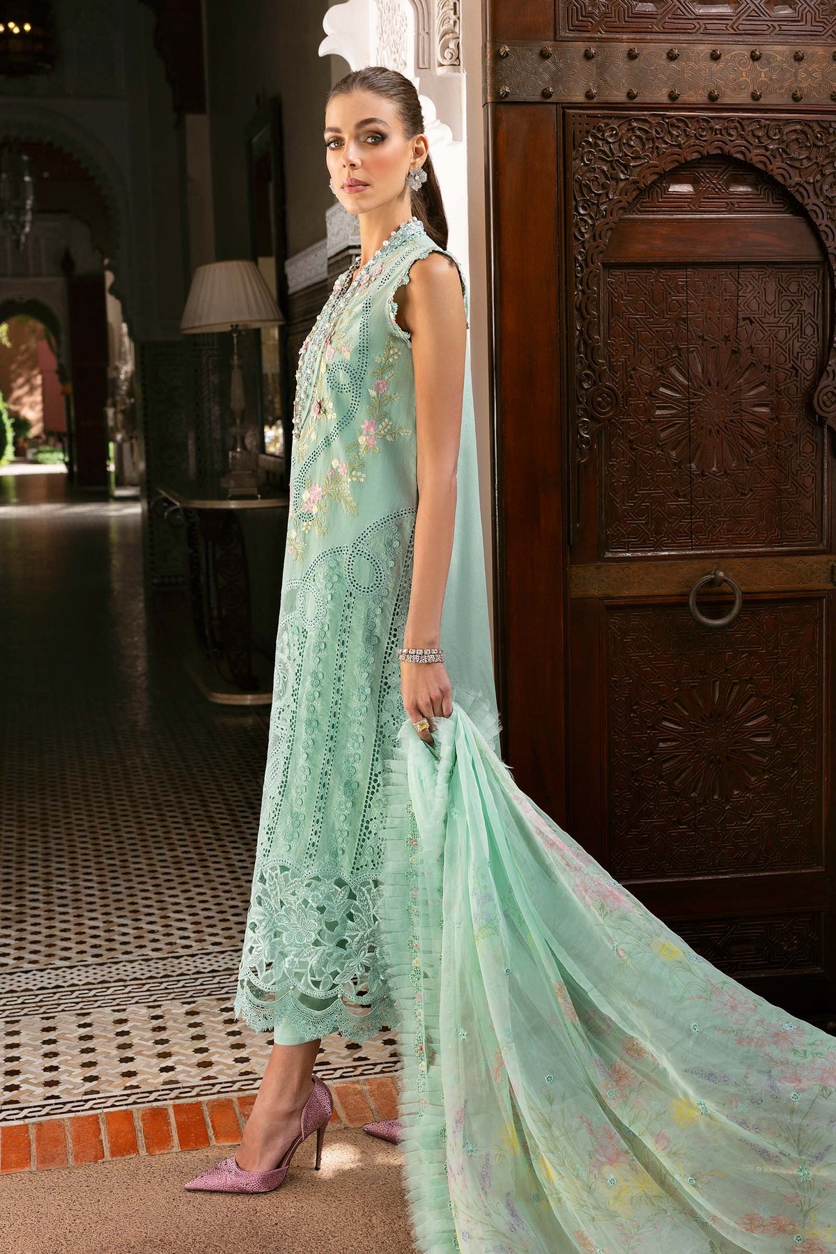 Maria B – D-2514-A Style