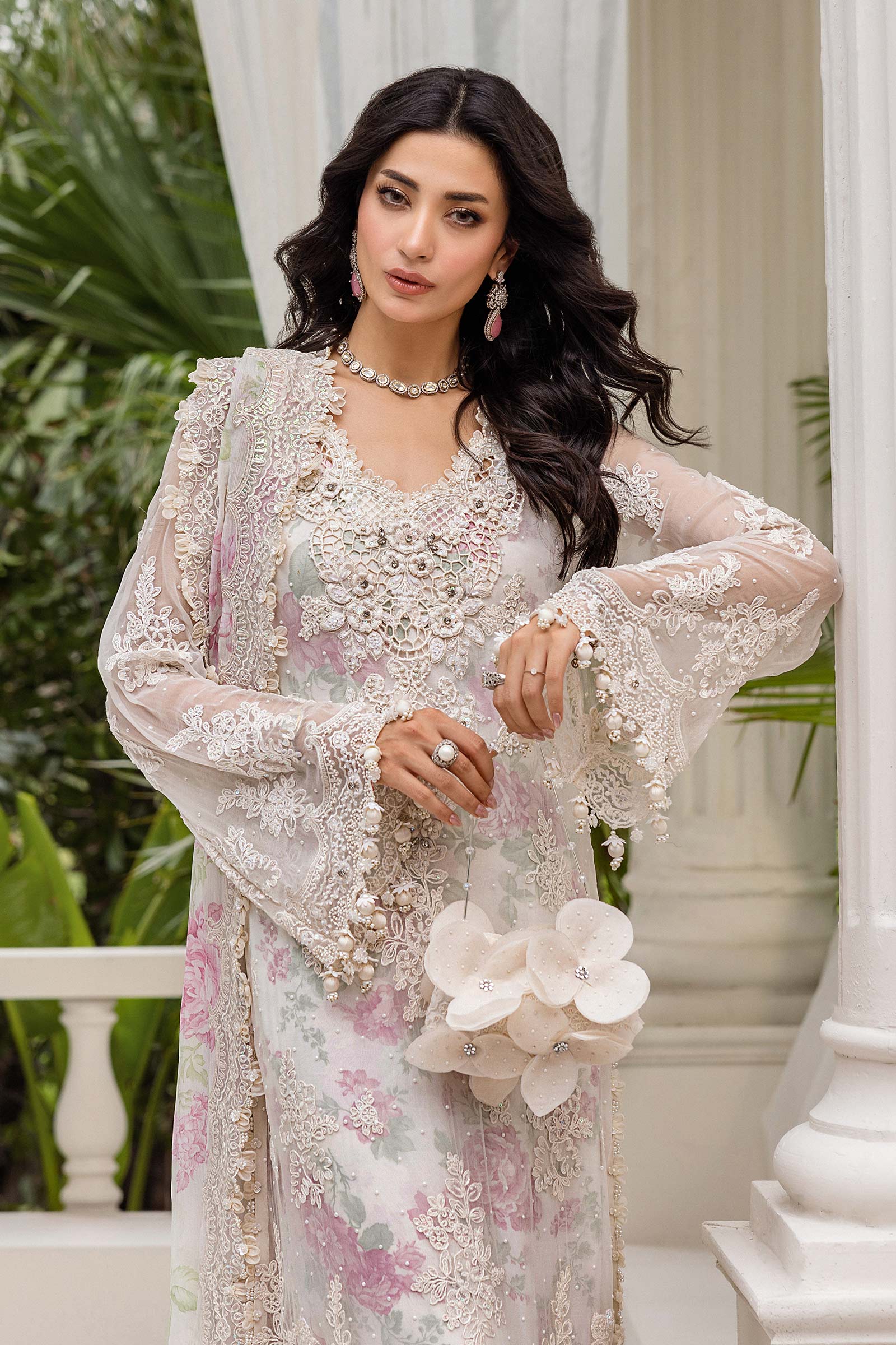 Maria.B – MPC-25-101 Off White Rose Style — Mairaz reproduction, close-up detail, image 10 of 10