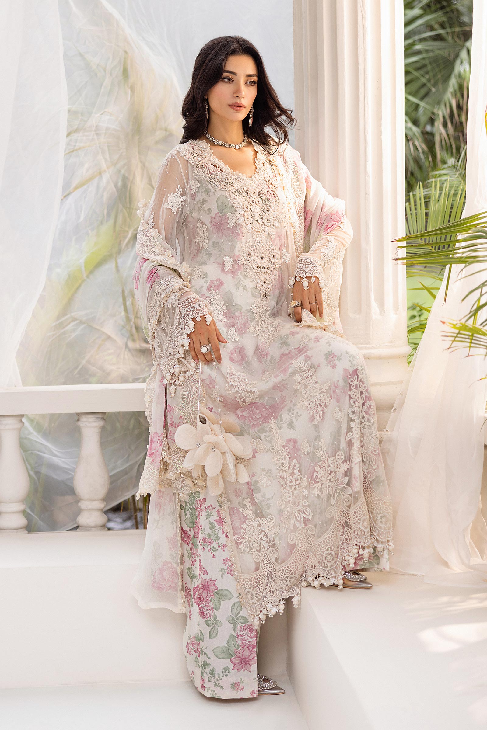 Maria.B – MPC-25-101 Off White Rose Style — Mairaz reproduction, side view, image 9 of 10