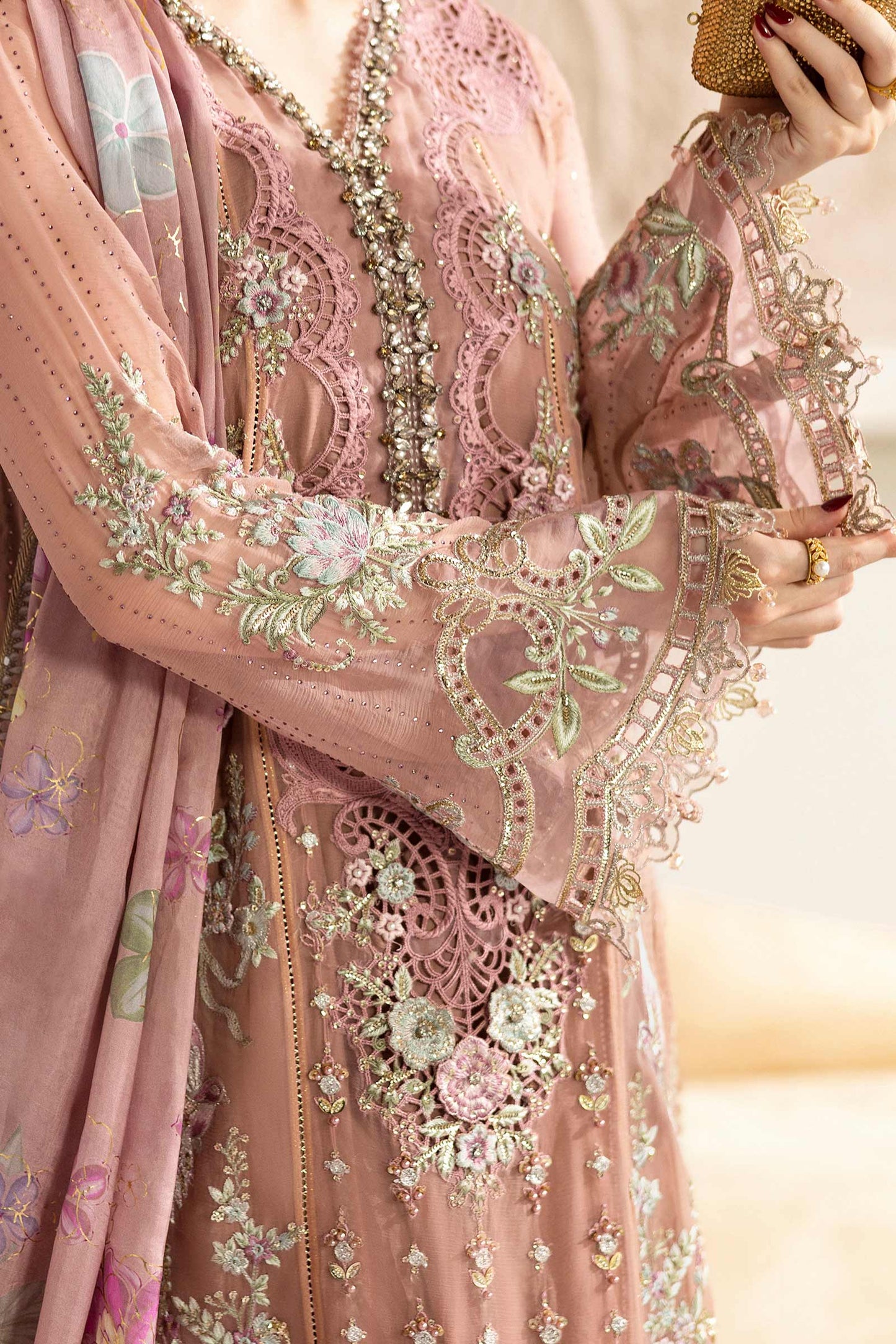 Maria B – MPC-25-105 Tea Pink Chiffon Style