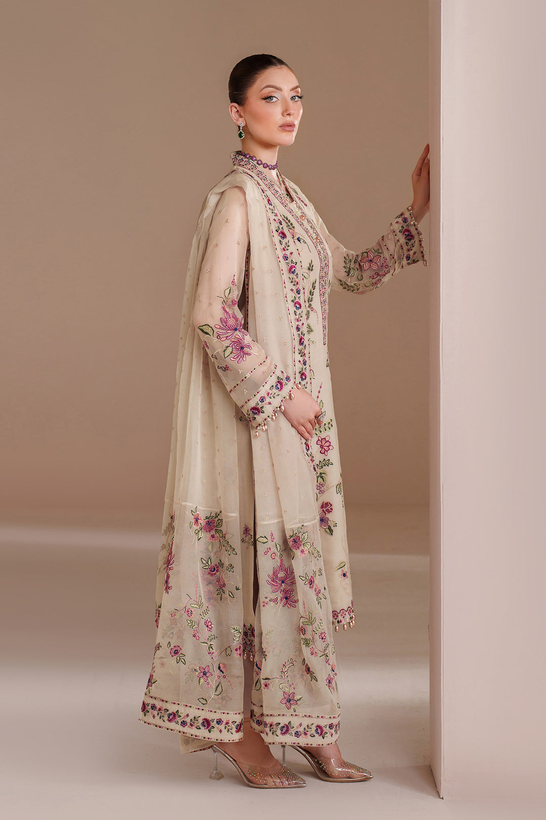 Alizeh Victoria Style — Mairaz Three-Piece Suit
