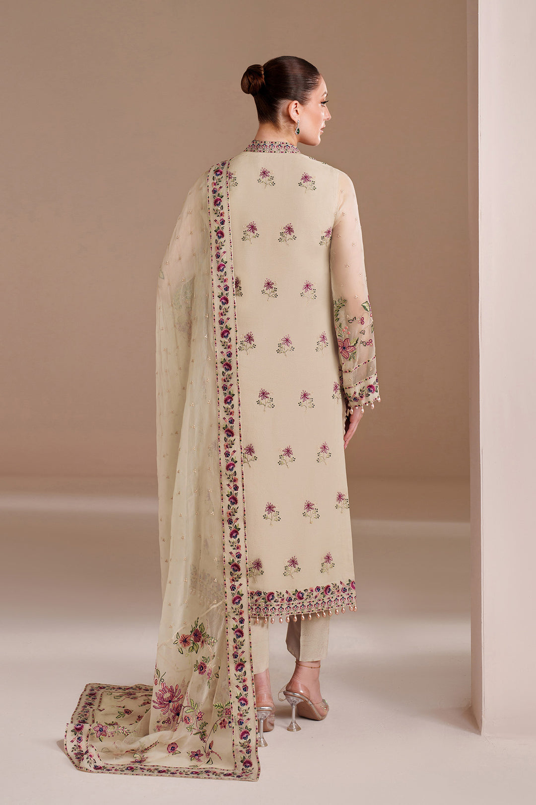 Alizeh Victoria Style — Mairaz Three-Piece Suit