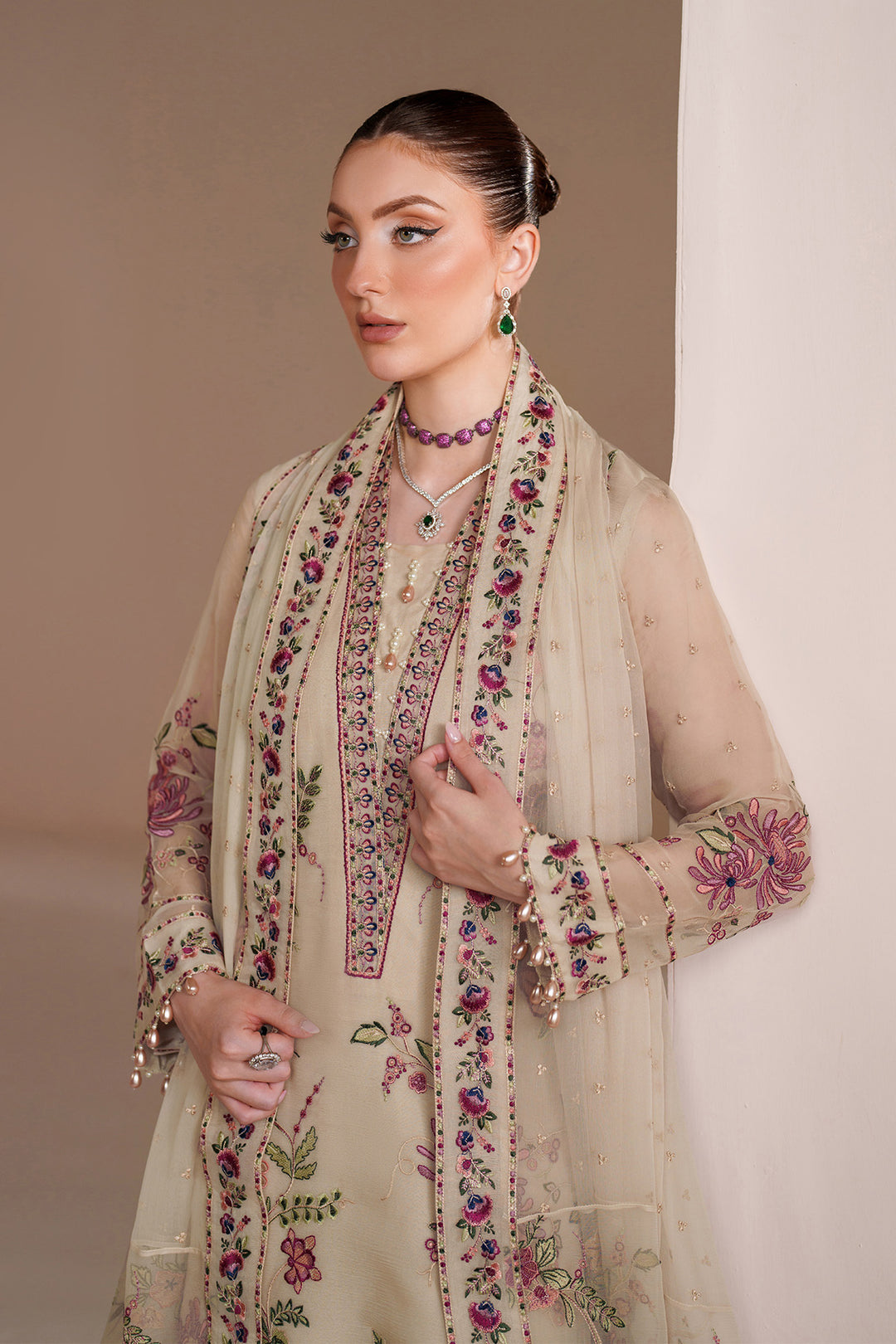 Alizeh Victoria Style — Mairaz Three-Piece Suit