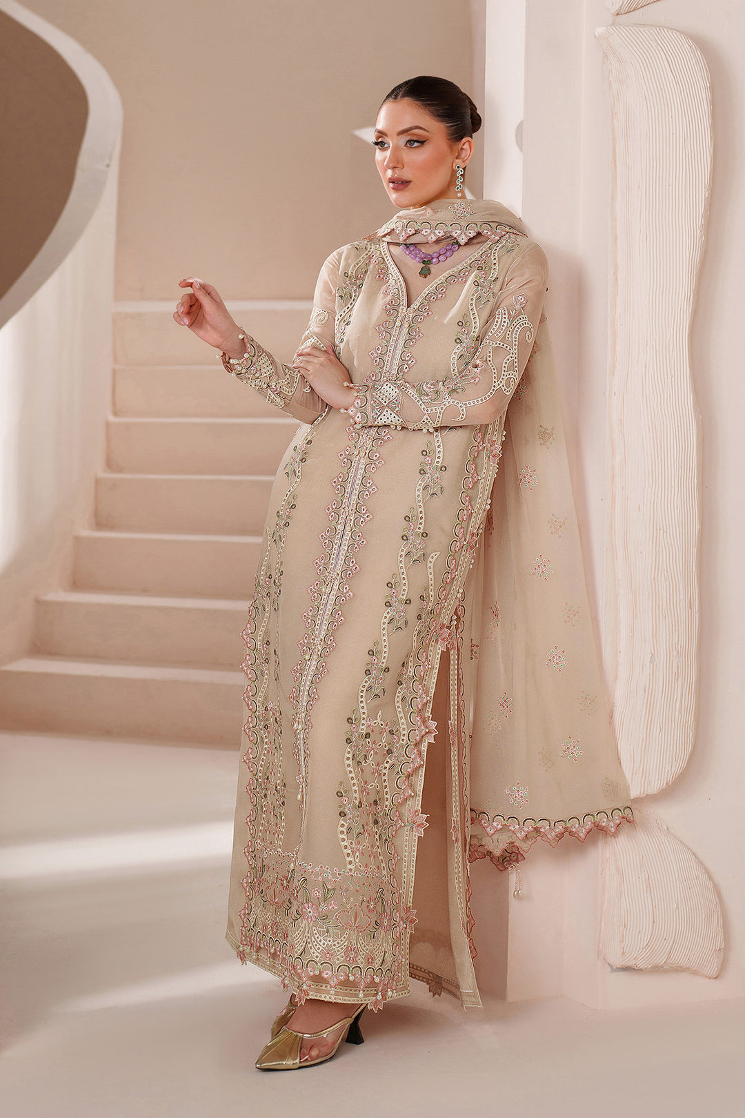 Alizeh Niora Style — Mairaz Three-Piece Suit