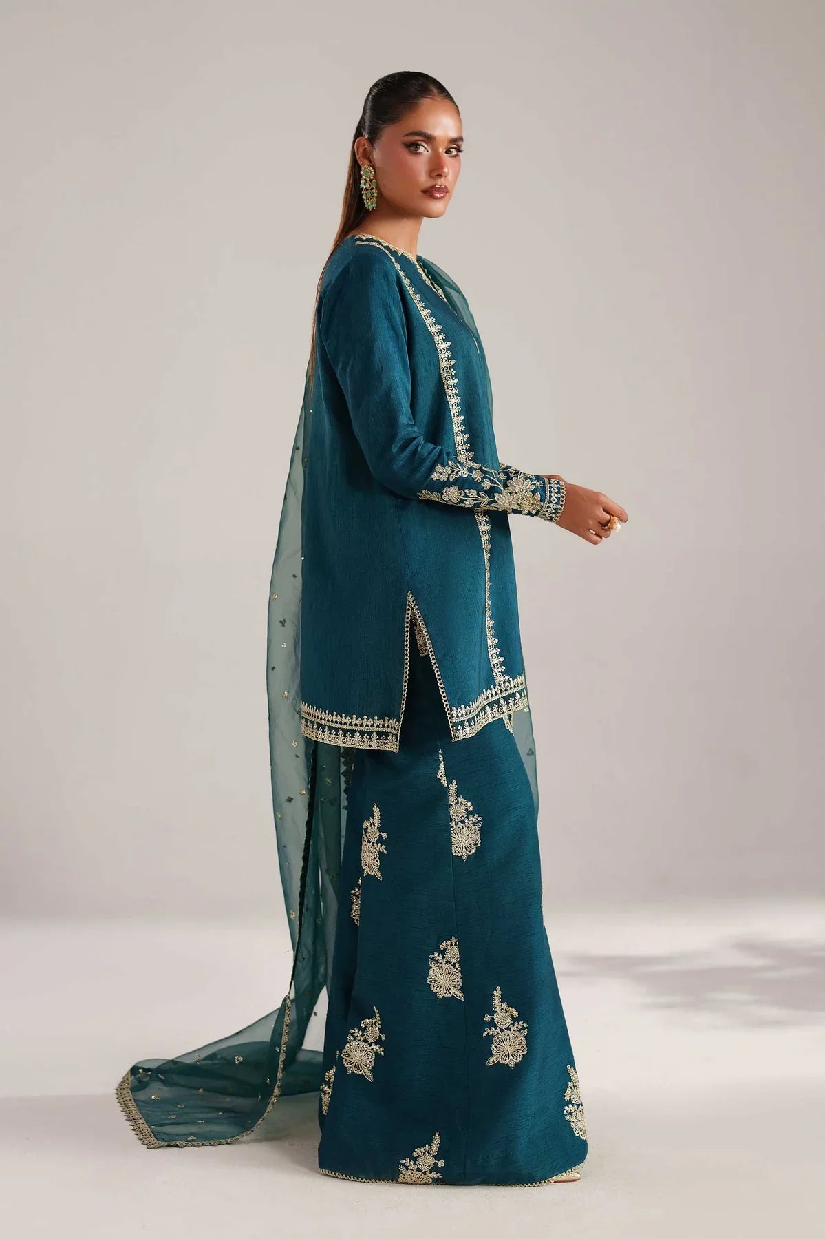 Akbar Aslam Naranj Style — Mairaz Formal Ensemble