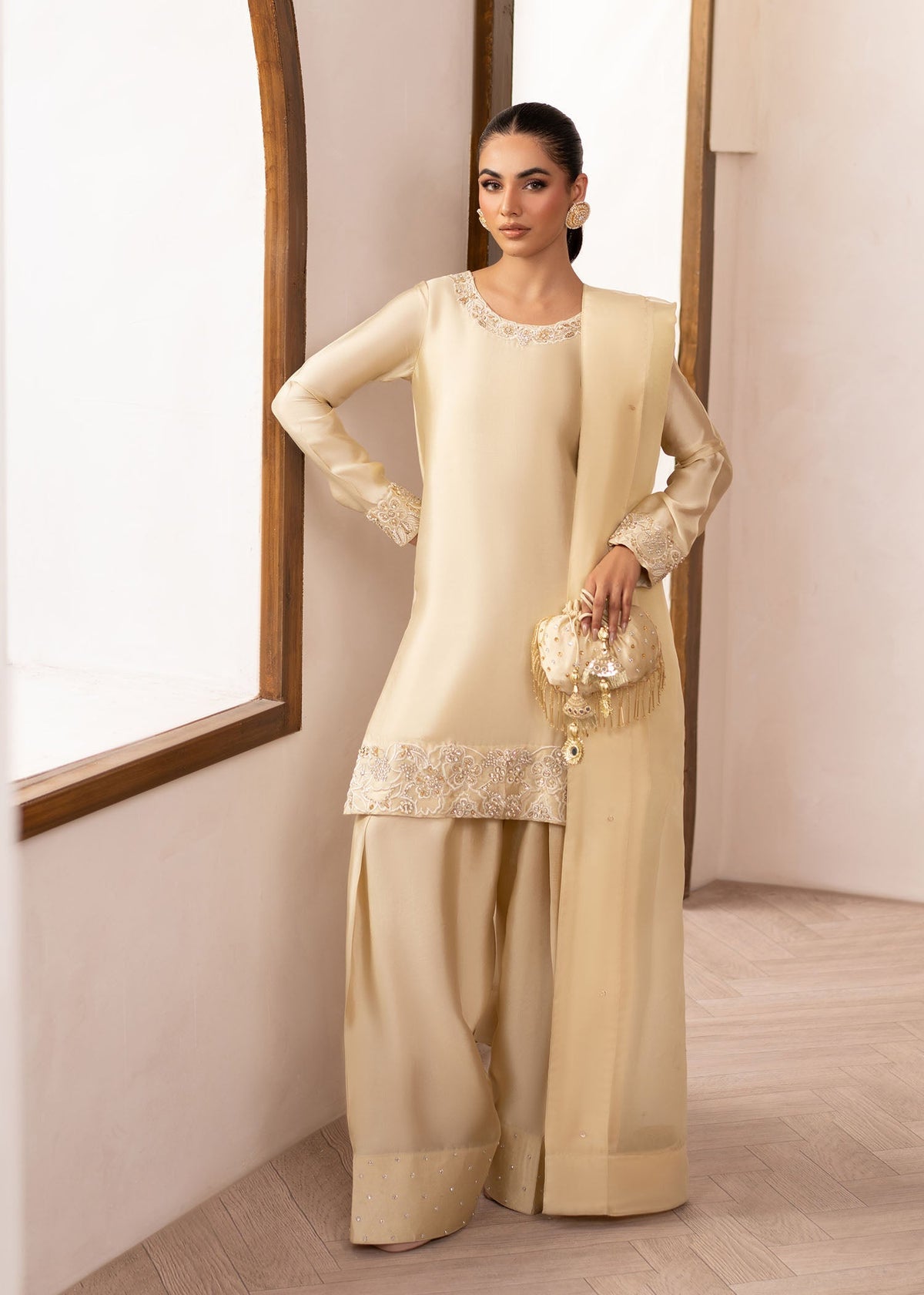 Eluna pale yellow shirt suit, reference outfit photograph 9 — Made by Mairaz reproduction