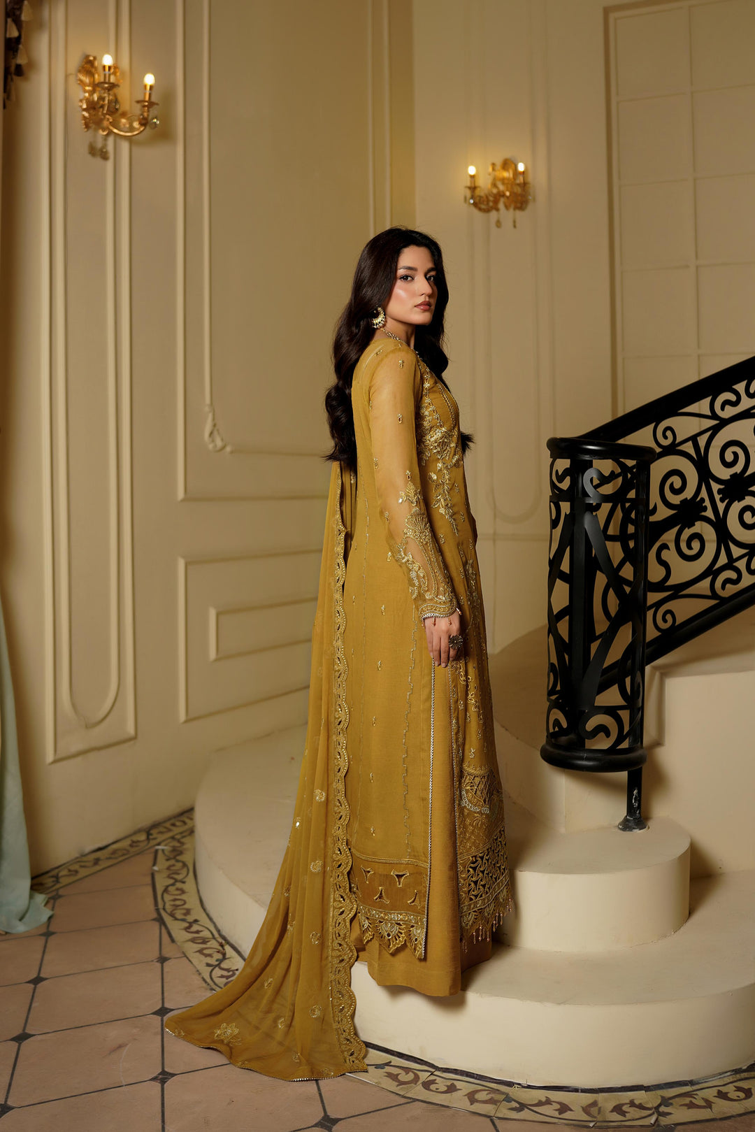 Maryams Nyra-ARZ-9006 Style — Mairaz Three-Piece Suit