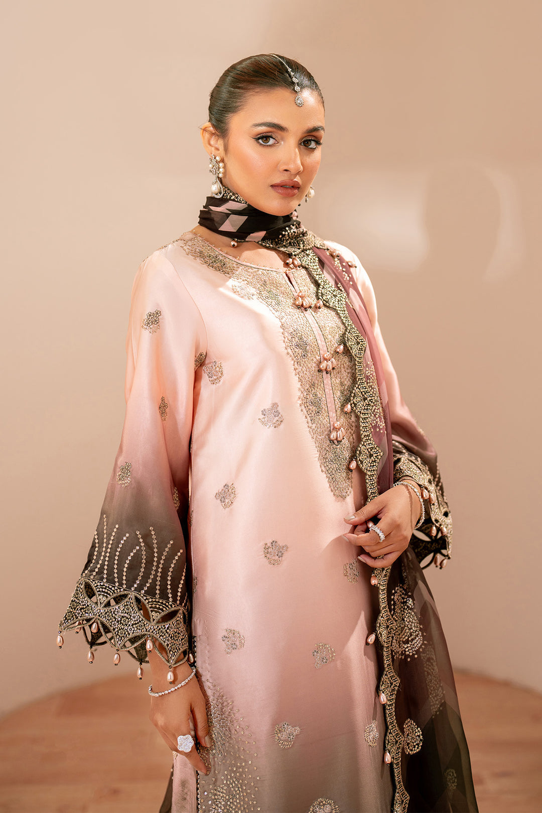 Alizeh AF-SS-2231-Rozella Style — Mairaz Three-Piece Suit