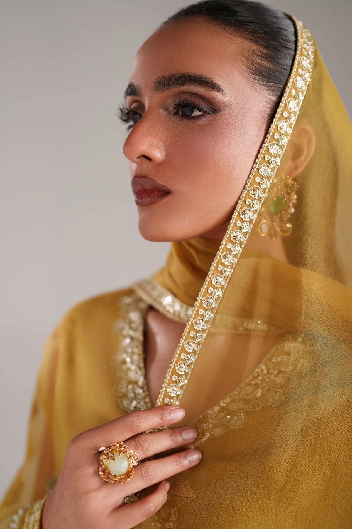 Akbar Aslam Paree style — Mairaz Korean silk three-piece suit reference, view 4 of 5