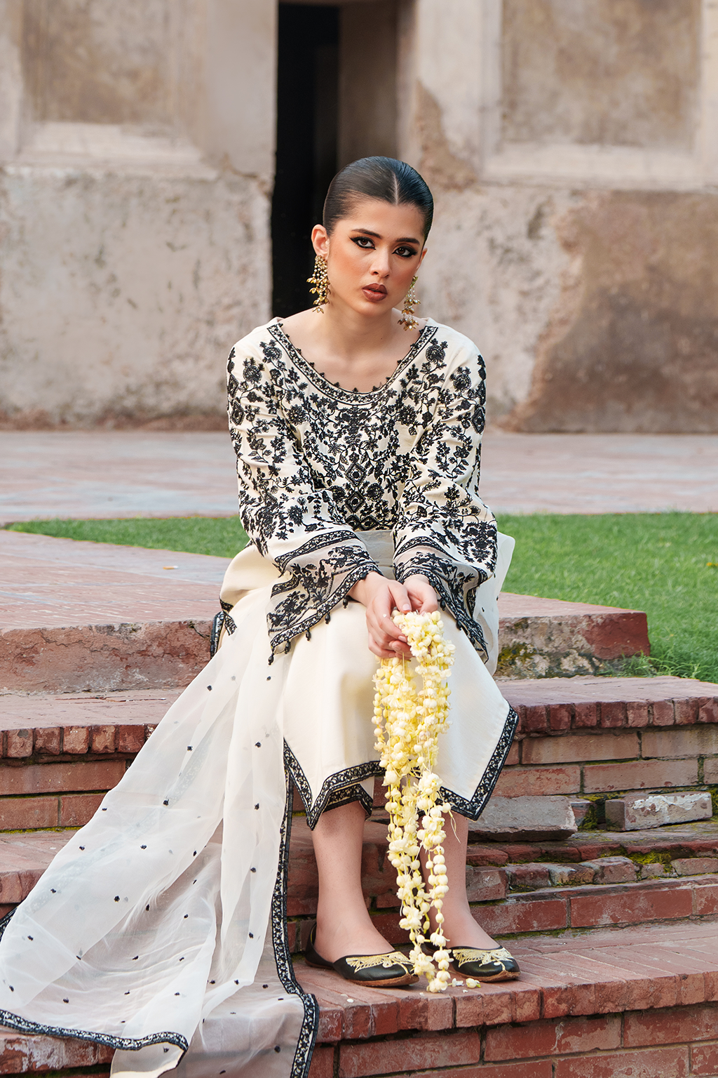 Saad Shaikh – Isle Style — Mairaz reproduction, product view 6 of 6