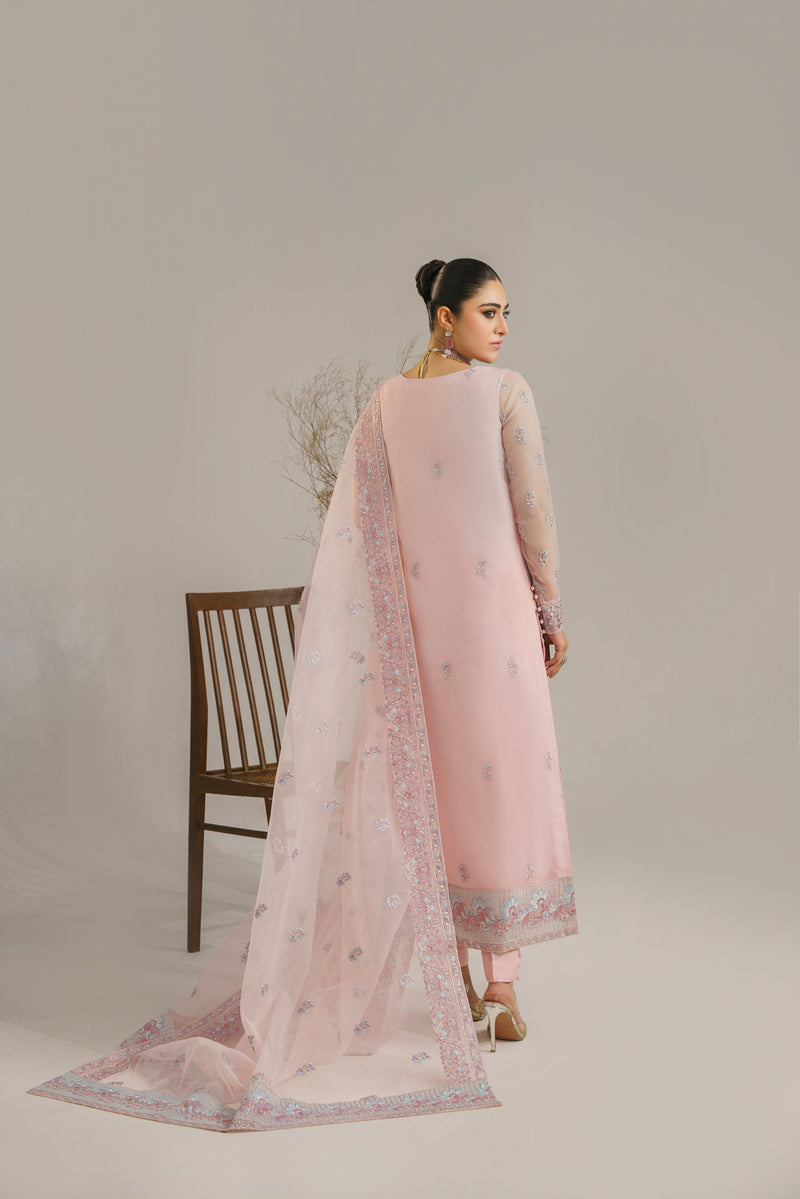Akbar Aslam Niloufer U-1521 Style — Mairaz Three-Piece Suit