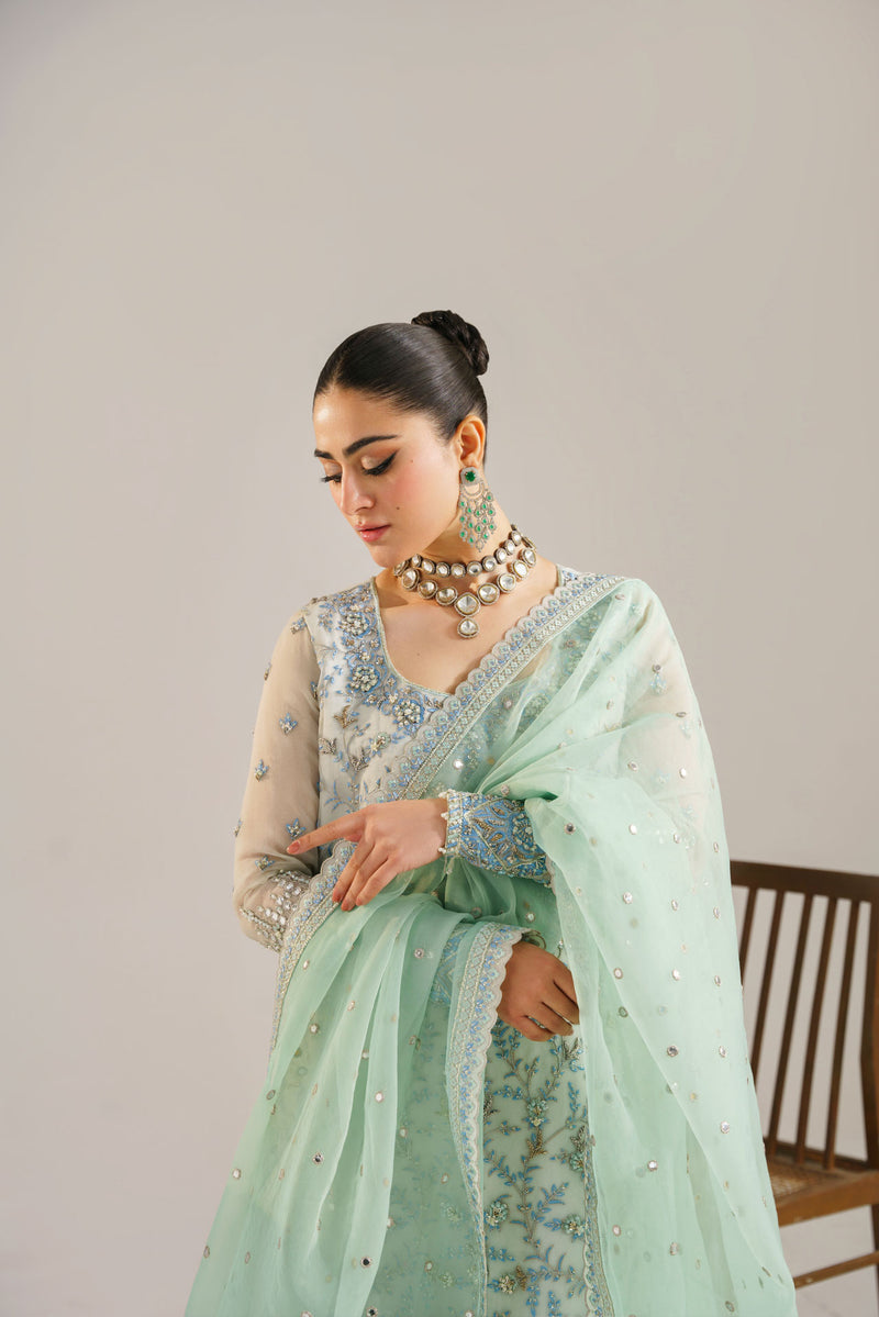 Akbar Aslam Nimira U-1535 Style — Mairaz Three-Piece Suit