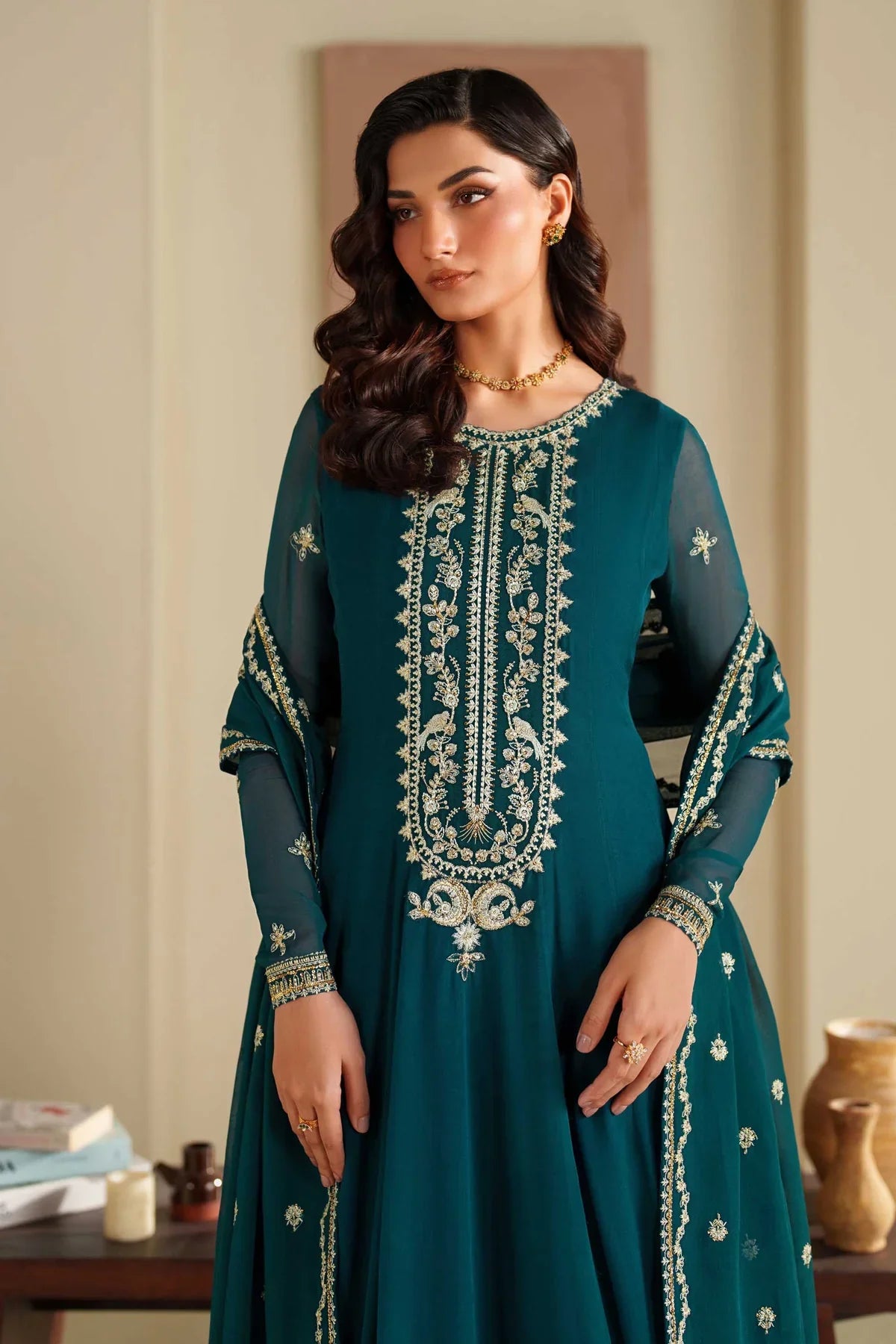 Akbar Aslam Nazni Style — Mairaz Ivory Three-Piece Suit