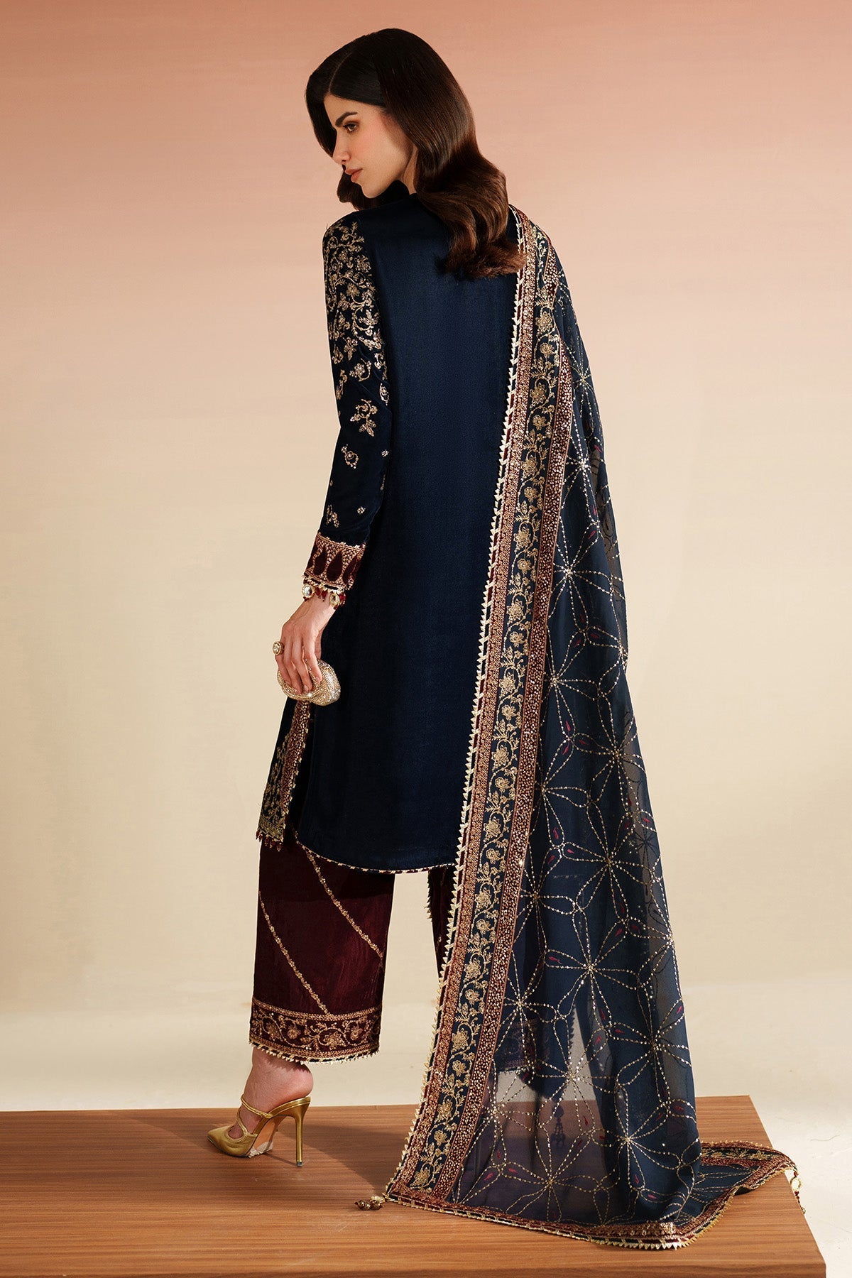 Jazmin VVF D-7 style — Mairaz embroidered velvet three-piece suit reference, view 6 of 11