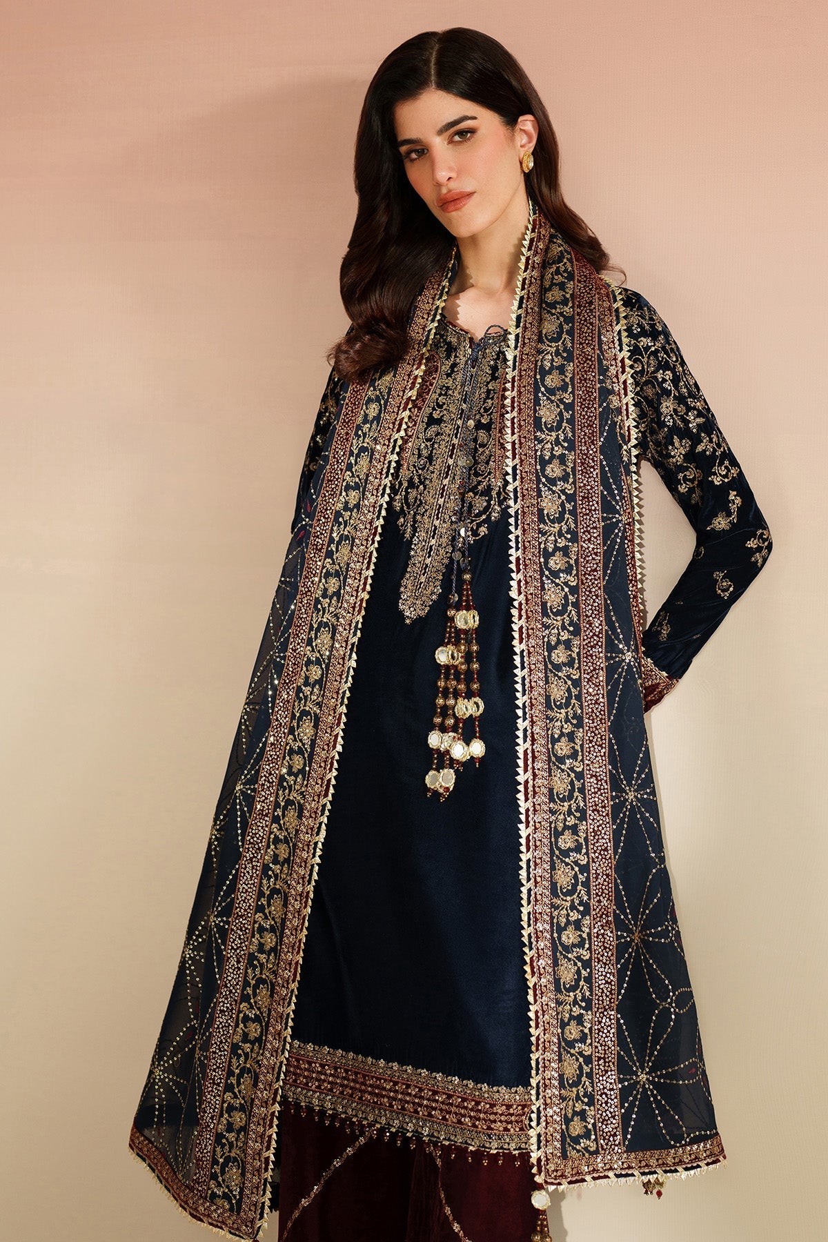 Jazmin VVF D-7 style — Mairaz embroidered velvet three-piece suit reference, view 5 of 11