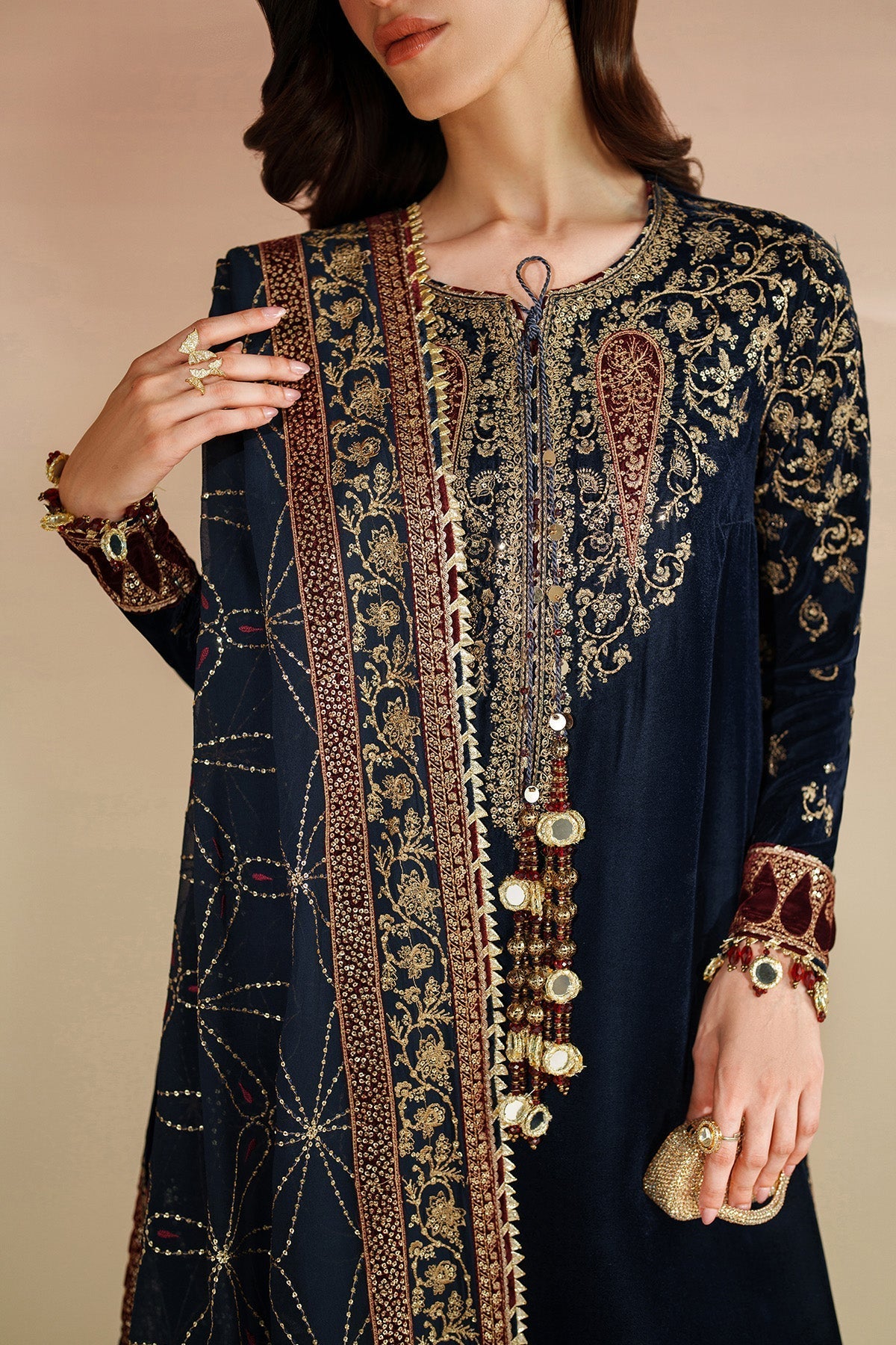 Jazmin VVF D-7 style — Mairaz embroidered velvet three-piece suit reference, view 3 of 11