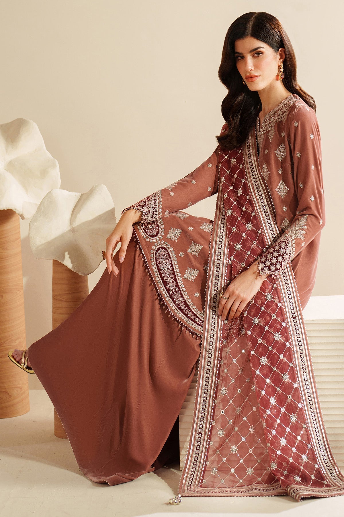 Jazmin VVF D-3 style — Mairaz embroidered velvet three-piece suit reference, view 2 of 12