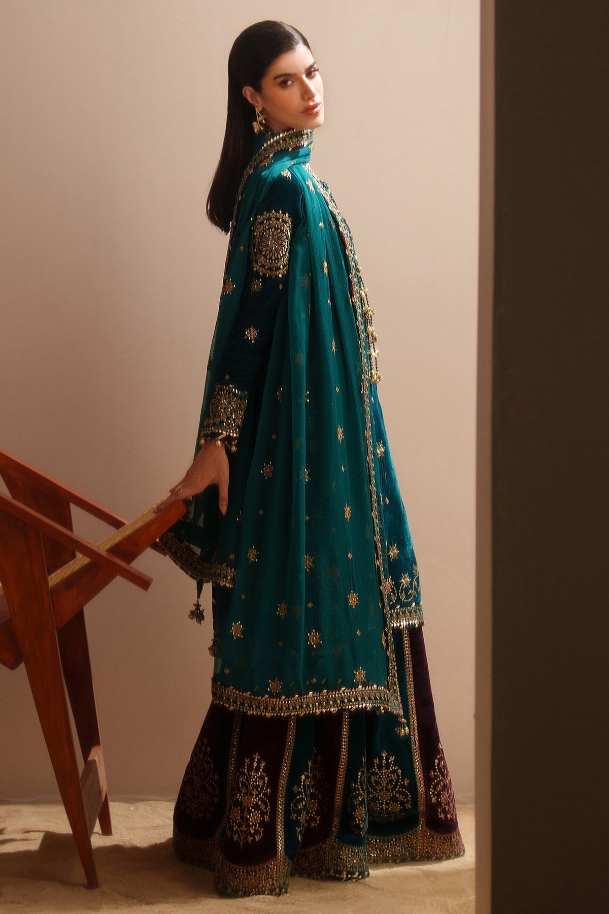 Jazmin VVF D-8 style — Mairaz embroidered velvet three-piece suit reference, view 2 of 12