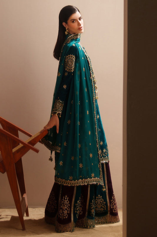 Jazmin VVF D-8 style — Mairaz embroidered velvet three-piece suit reference, view 2 of 12